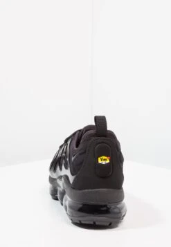 Nike Sportswear Air Vapormax Plus - Trainers - Black/Dark Grey -Zalando UK-Outlet 9b4367356642494392969871759ef312
