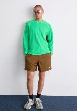 Nike Sportswear CLUB FLOW - Shorts - Mosswood Brown -Zalando UK-Outlet 9bad837799214749a0de92f1b0fc1a6e