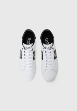 EA7 Emporio Armani UNISEX - Trainers - White/black -Zalando UK-Outlet 9bd08b486e3b4563be112766b1454dc4