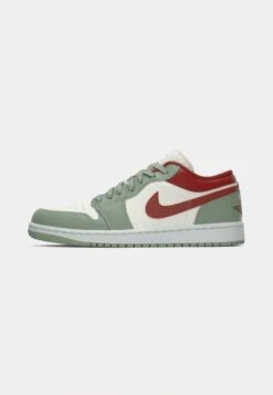 AIR JORDAN 1 - Trainers - Summit White/varsity Red -Zalando UK-Outlet 9c95c239c7e3402da5bf8b696f8af5cf