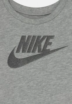 Nike Sportswear Futura Tee - Print T-Shirt - Grey Heather -Zalando UK-Outlet 9f569cd16ce54857b9b2bee4c0cb28a9