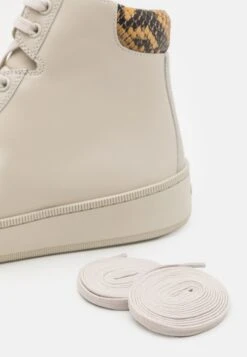 Bally Randy Mid - High-Top Trainers - Dusty White -Zalando UK-Outlet a0d17e88d64440018d9d8849988530a2