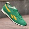 Reebok Classic R400 UNISEX - Trainers - Upgrade Green/golden-coloured Haze/chalk