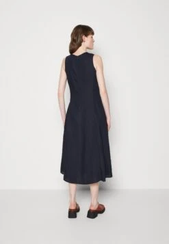 Marc O'Polo Tank Style Cutlines - Day Dress - Deep Blue Sea 8 Marc O'Polo Tank Style Cutlines - Day Dress - Deep Blue Sea -Zalando UK-Outlet a32549cb7f1d43209fa18d11a82623f4