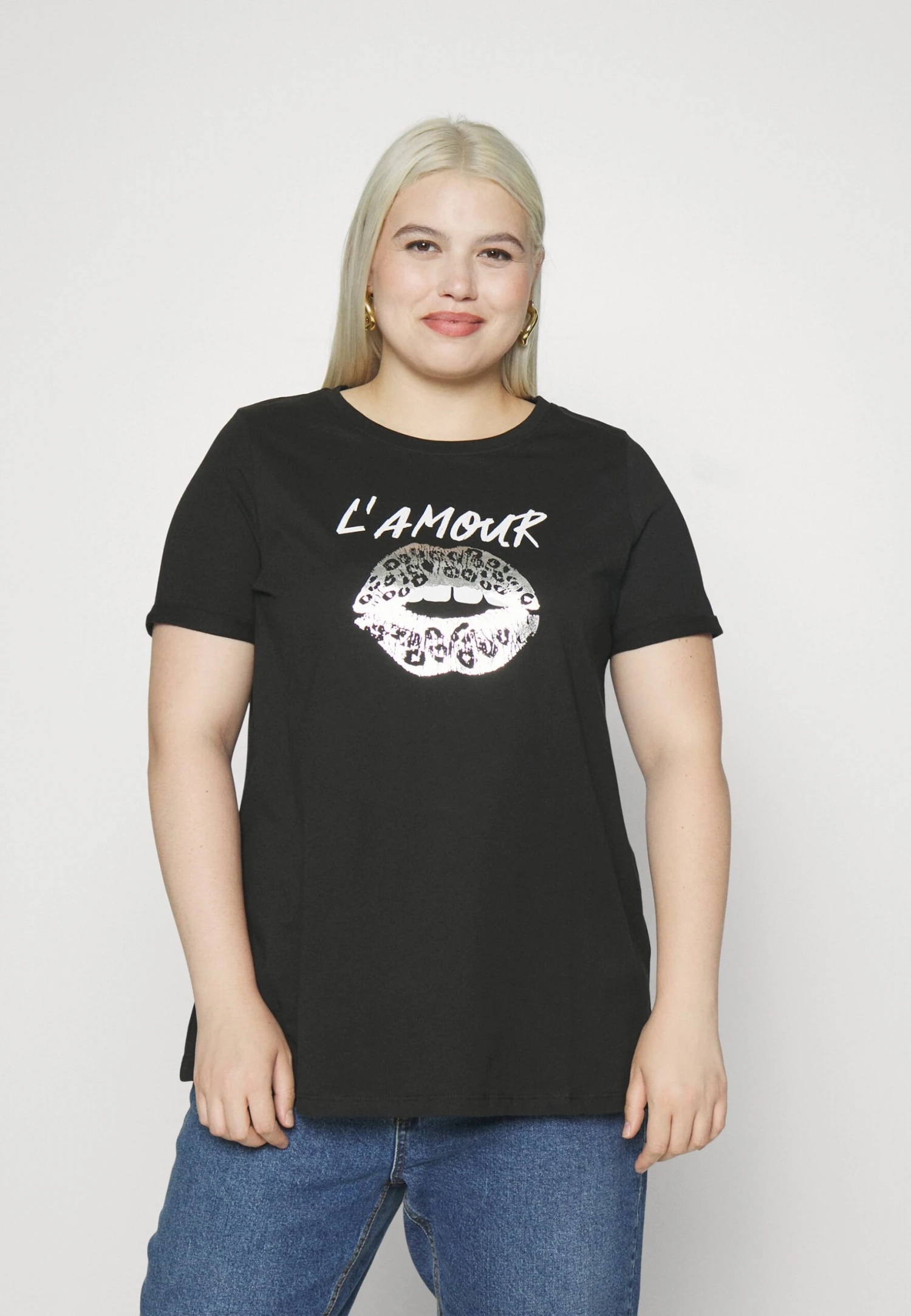 ONLY CARMAKOMA Carrilaya Life Ashape Tee - Print T-Shirt - Black/Silver 1 ONLY CARMAKOMA Carrilaya Life Ashape Tee - Print T-Shirt - Black/Silver