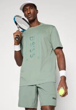 Boss TEE ICONIC - Print T-shirt - Open Green -Zalando UK-Outlet a5afa303e069414ab41977dc5e73e58e