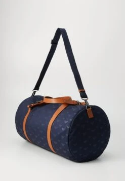 Emporio Armani HOLDALL - Weekend Bag - Iconico Blue -Zalando UK-Outlet a7d08df3ec7c4b5bb47680759c4651a1