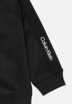 Calvin Klein Jeans LOGO TAPE ZIP UP SET UNISEX - Tracksuit - Black 7 Calvin Klein Jeans LOGO TAPE ZIP UP SET UNISEX - Tracksuit - Black -Zalando UK-Outlet aa4390b9d4f84c3585e804cfd1905385
