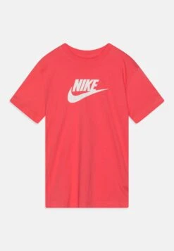Nike Sportswear Boyfriend Tee Futura - Print T-Shirt - Sea Coral/White