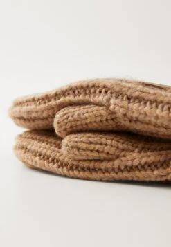 Ugg CHUNKY MITTEN UNISEX - Mittens - Camel -Zalando UK-Outlet aaa802cbce5c4de185266294bbe34fbd