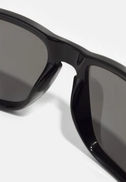 Oakley Holbrook Unisex - Sunglasses - Polished Black /Prizm Grey -Zalando UK-Outlet aee742c2e9274b0f9bcc7871f145438d