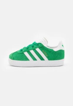 Adidas Originals GAZELLE UNISEX - Trainers - Silver-coloured/white/green -Zalando UK-Outlet af9fc9c868e84ee4ba83cbf94372a8a4