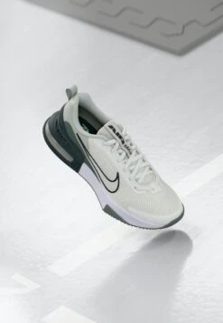 Nike Performance AIR MAX ALPHA 6 - Training Shoe - Team Red/picante Red/burgundy Crush/off Noir/pure Platinum -Zalando UK-Outlet b04daccbe3cb4291becab001d7c1779f