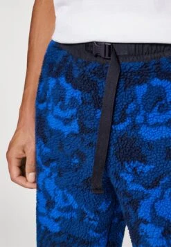 Lacoste Tracksuit Bottoms - Globe/navy Blue Lazuli -Zalando UK-Outlet b092f377d1894b49a5292d8d84e23001