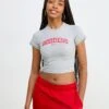 Nike Sportswear CROP TEE - Print T-shirt - Grey Heather/university Red