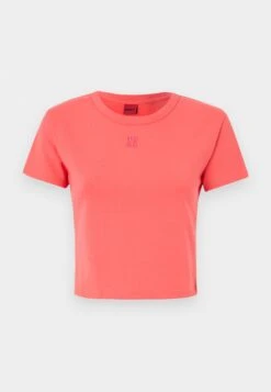 Hugo DELANOR - Basic T-shirt - Medium Red 24 Hugo DELANOR - Basic T-shirt - Medium Red -Zalando UK-Outlet b5383a7da86540b1a3549126f29a7fad