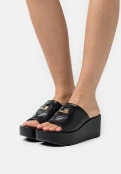 LOVE MOSCHINO Heeled Mules - Nero