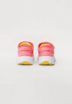 JOMA FENIX UNISEX - Road Running Shoes - Pink 9 JOMA FENIX UNISEX - Road Running Shoes - Pink -Zalando UK-Outlet b7550c149cc842f88b4c2675720e5bd8