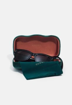 Gucci Unisex - Sunglasses - Black/Black-Grey -Zalando UK-Outlet b85db86c9e464f1889873b01acb40ae9