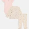 HUGGIES BODYSUIT PANT SET - Tracksuit - Eggnog