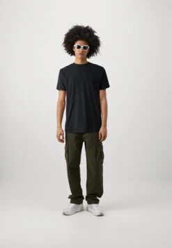 Santa Cruz OPUS DOT BACK UNISEX 2 PACK - Print T-shirt - Black/white