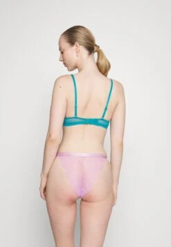 ETAM Sublime We Care - N4 Classique - Underwired Bra - Emerald 7 ETAM Sublime We Care - N4 Classique - Underwired Bra - Emerald -Zalando UK-Outlet bbd1f333c97441c6b03bc56f8022cd33