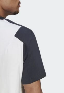 ADIDAS PERFORMANCE Fc Bayern München- Sports T-Shirt - White -Zalando UK-Outlet bd8133772f18404a8a4d462c04de46f0