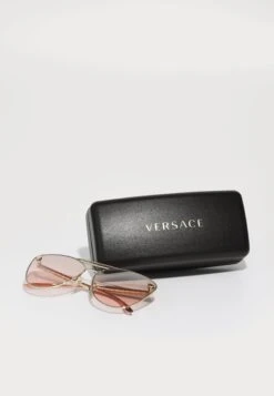 Versace Sunglasses - Pale Gold/light Pink Mirror Silver Grad -Zalando UK-Outlet bef9b2b41aaa451eb8ed142073daccea