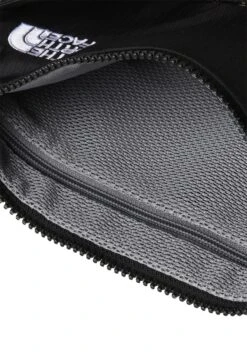 The North Face TERRA SHOULDER BAG 1L - Cross Body Bag - Tnf Black Tnf White -Zalando UK-Outlet bf96990aa62546a18625716b1261d17c