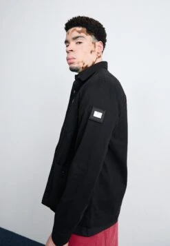 Weekend Offender TAVIRA - Summer Jacket - Black -Zalando UK-Outlet c00210e65ad44c7dbf3b8148cd90a44a