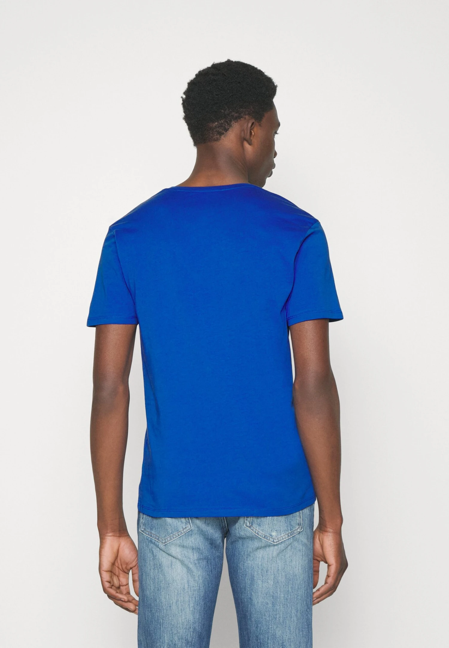 DRYKORN Quentin - Basic T-Shirt - Blue 3 DRYKORN Quentin - Basic T-Shirt - Blue - Image 3