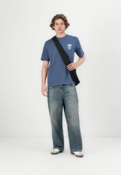 Adidas Originals HEALTH CLUB UNISEX - Print T-shirt - Preloved Ink -Zalando UK-Outlet c1c76931c2d54573b0188eaa07aa98ea