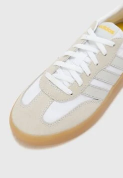 ADIDAS PERFORMANCE BARREDA DECODE - Indoor Football Boots - White/solid Grey/gum -Zalando UK-Outlet c2a2423e6f8145ba8cceafba0e5943de