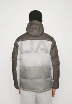 Under Armour Blocked - Training Jacket - Fresh Clay/Pewter -Zalando UK-Outlet c3518b7081b447ae94bc6574a88e577f