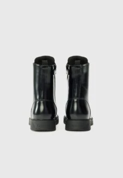 Calvin Klein Jeans JASON - Lace-up Ankle Boots - Black -Zalando UK-Outlet c63380bb84424c2ba1530413c9c4c3cb