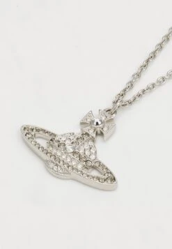 Vivienne Westwood KIKA PENDANT UNISEX - Necklace - Silver-coloured -Zalando UK-Outlet c7eb71b7f14549b4b2bbad5d280a8b77
