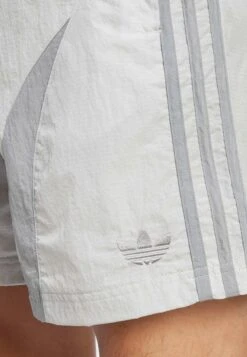 Adidas Originals ADICOLOR 2000S - Shorts - Grey Two Grey Three -Zalando UK-Outlet c853e3ef2511467eaee29bd46d8bcb12