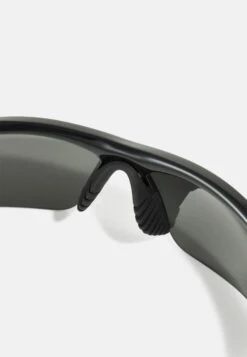 SKYLON ACE UNISEX - Sunglasses - Black/grey -Zalando UK-Outlet c91bc22ad5f847b5a5dfb561301162bd