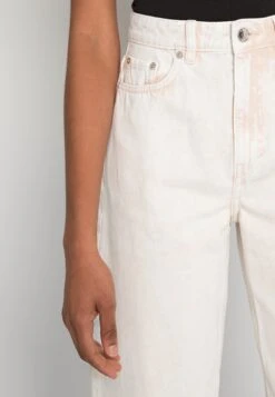 WEEKDAY Denver Twill Trousers - Flared Jeans - Off White Wash Treatment 9 WEEKDAY Denver Twill Trousers - Flared Jeans - Off White Wash Treatment -Zalando UK-Outlet c95b7fe1d6104b72b1506bd638264025