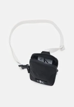 Calvin Klein Jeans Crossbody Bag Unisex - Across Body Bag - Black -Zalando UK-Outlet ccb4179708b046f6a9419f3ed32b4e76