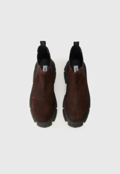 Steve Madden TRAVIS - Classic Ankle Boots - Dark Brown -Zalando UK-Outlet d02b43a0d56646f7a86580d5b8ca019f