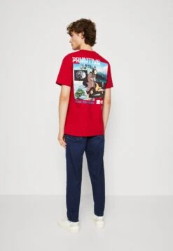PRIMITIVE Atc Tee - Print T-Shirt - Cardinal 8 PRIMITIVE Atc Tee - Print T-Shirt - Cardinal -Zalando UK-Outlet d6d61552557849f7864040fbdc55178e