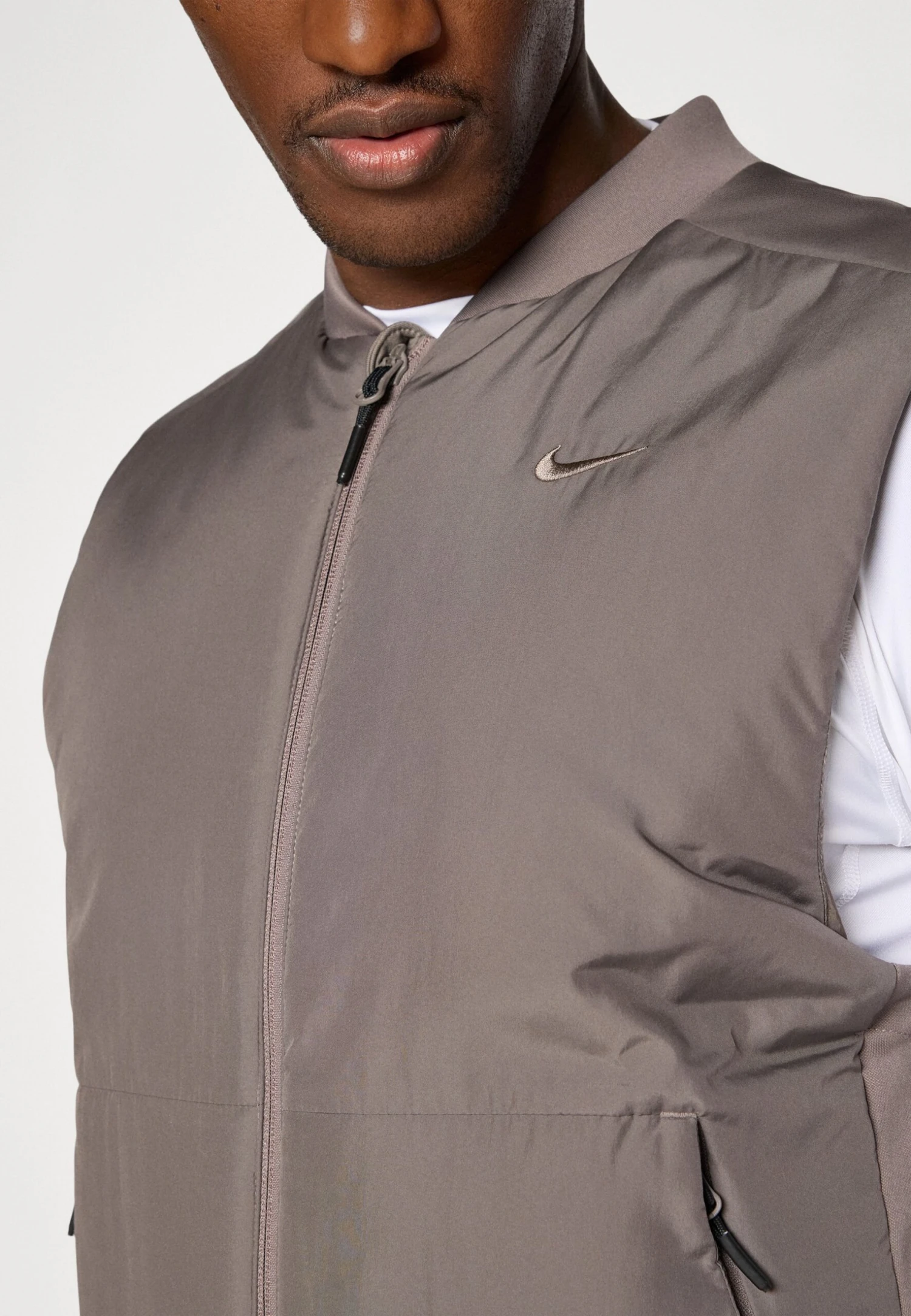 Nike Performance UNLIMITED - Waistcoat - Cave Stone 6 Nike Performance UNLIMITED - Waistcoat - Cave Stone - Image 6