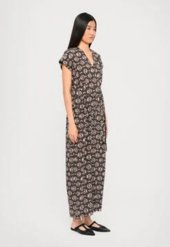 ARIZONA - Jumpsuit - Marrone -Zalando UK-Outlet d83024003e4d490b9d32081c1bc757e9
