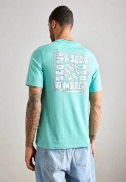 Scotch & Soda REGULAR FIT FRONT AND BACK ARTWORK - Print T-shirt - Agate Green