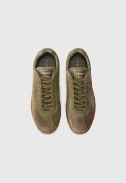 Lacoste Trainers - Khaki/gum -Zalando UK-Outlet dabbf629a2de4d09a74929267d200dc1