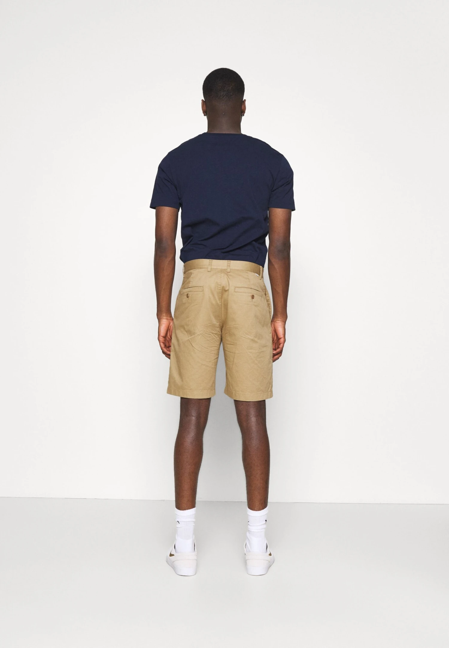 Wood Wood Jonathan Light - Shorts - Khaki 3 Wood Wood Jonathan Light - Shorts - Khaki - Image 3