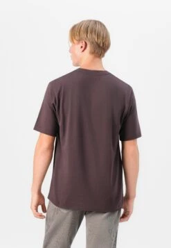 SAMSØE SAMSØE Basic T-shirt - Raisin -Zalando UK-Outlet ded7d565c34b42ec8dd28a253081f25f