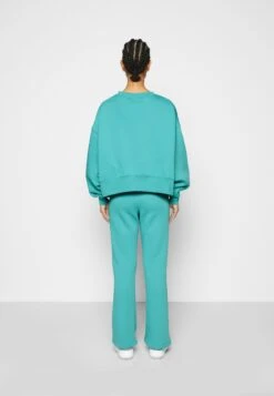 Nike Sportswear Trend - Tracksuit Bottoms - Washed Teal 10 Nike Sportswear Trend - Tracksuit Bottoms - Washed Teal -Zalando UK-Outlet dff67b90b46b441ea55f66fc1538b24e