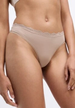 CALVIN KLEIN UNDERWEAR THONG STRETCH 3 PACK - Thong - Black/cedar -Zalando UK-Outlet e07dff1369244b64ad1193146bb16d6a